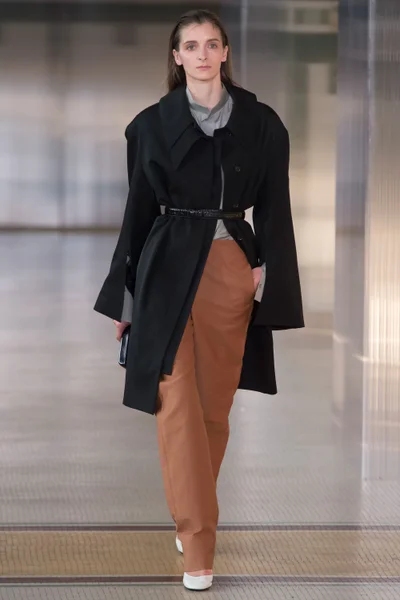 Look 30